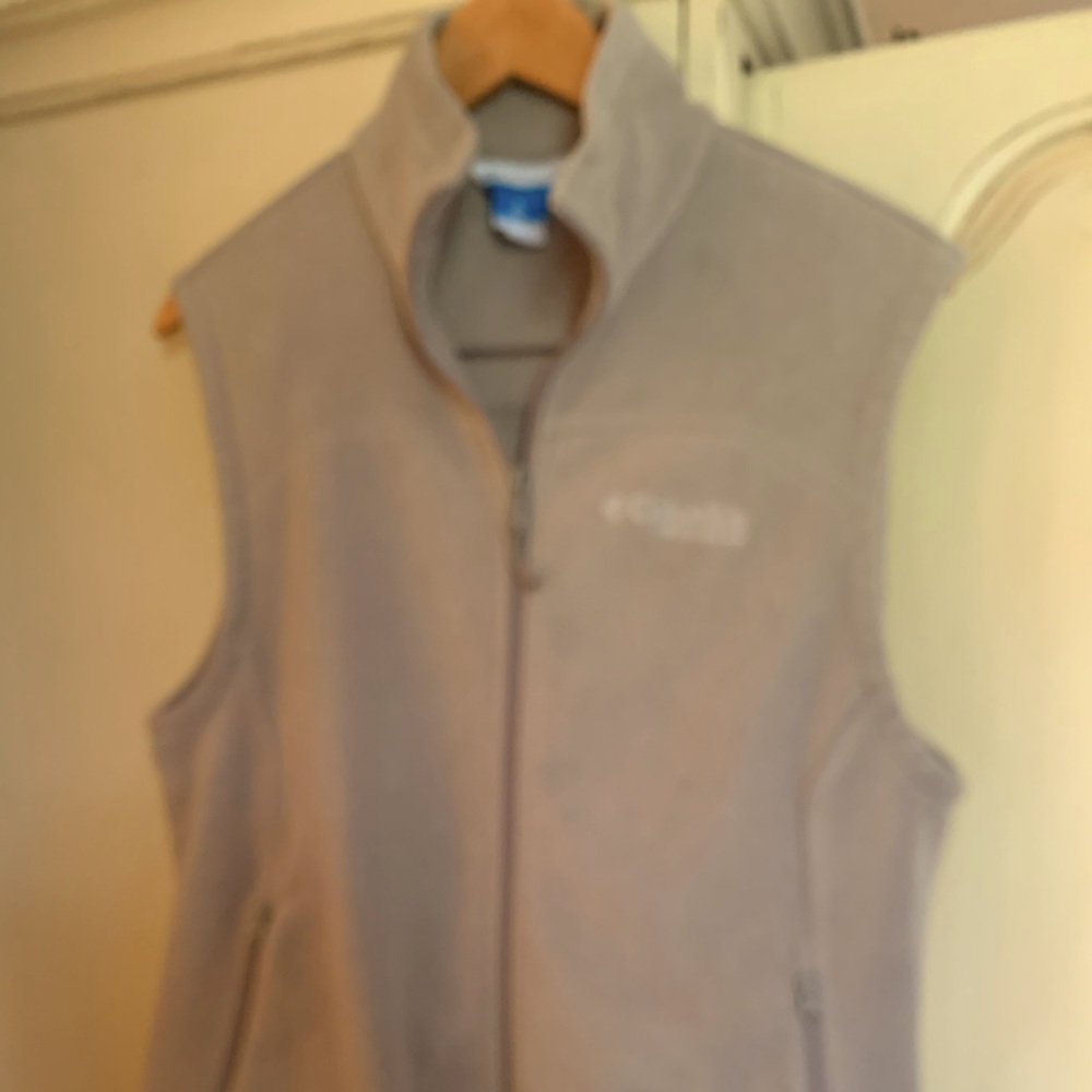 Columbia Vest